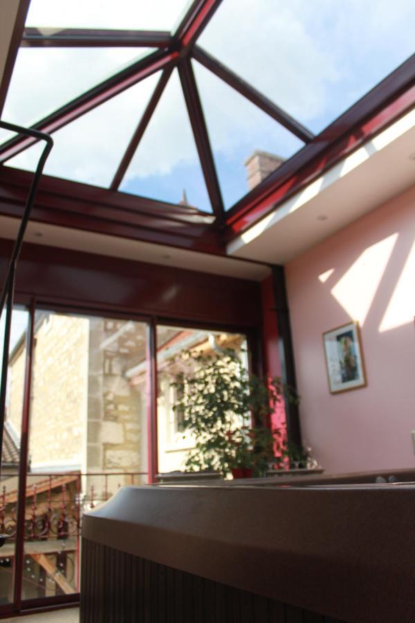 Chambres Et Table D'Hotes, Maisonnettes Individuelles Dans Propriete Privee Vézinnes Exterior photo