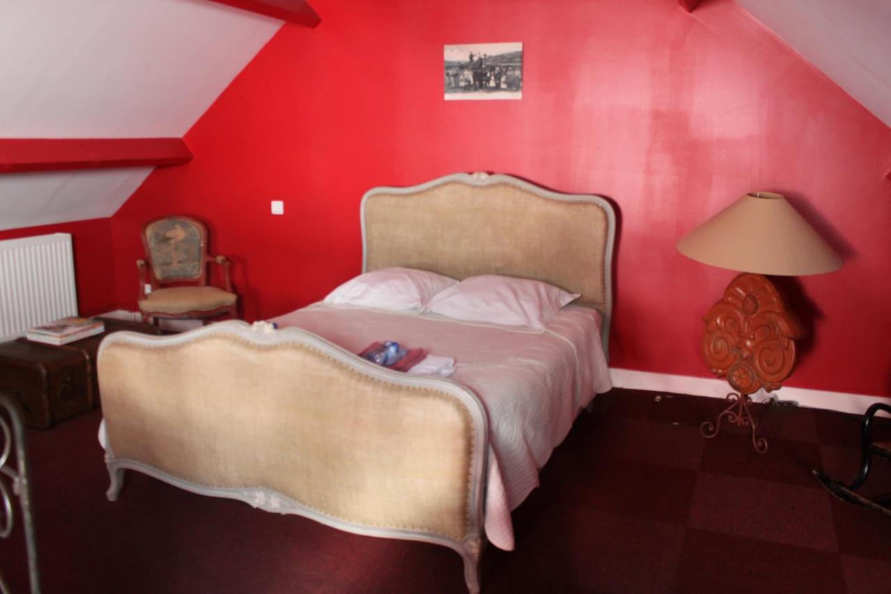 Chambres Et Table D'Hotes, Maisonnettes Individuelles Dans Propriete Privee Vézinnes Exterior photo